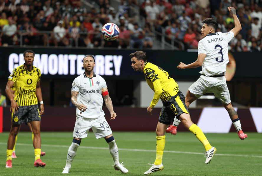 九游体育下载-包含冲刺阶段突围战来临，比利亚雷亚尔围绕欧联更衣室发声，更衣室稳定，身体对抗强度拉满的词条